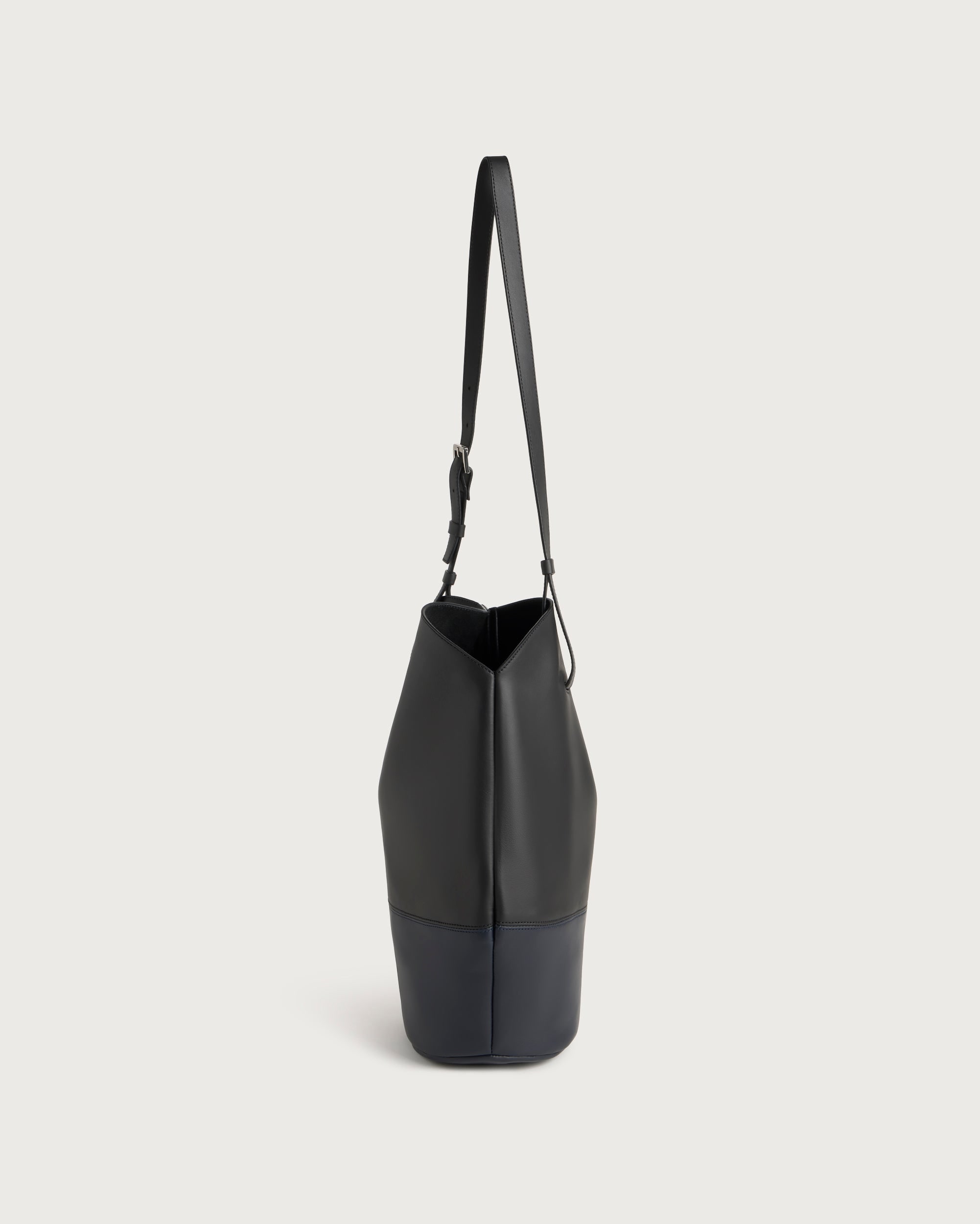 Thinking MU — Carolyn Leather Handbag — view 2